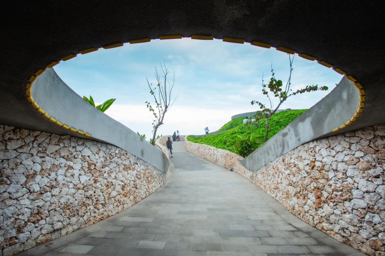 Tree House Villa Nusa Dua  Buitenkant foto